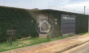 Imagem: CASA COM TERRENO GRANDE NO ALTO SÃO FRANCISCO