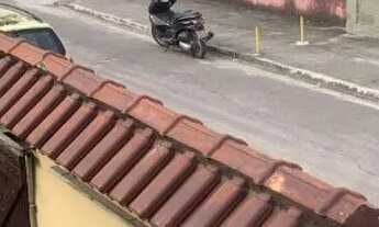 Imagem 2: 2 Casas independentes cada uma com 2 quartos, sala, cozinha e banheiro