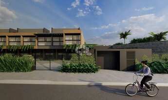 Imagem 2: Casa com 2 quartos/dormitórios no bairro Cachoeira do Bom Jesus, em Florianópolis- SC