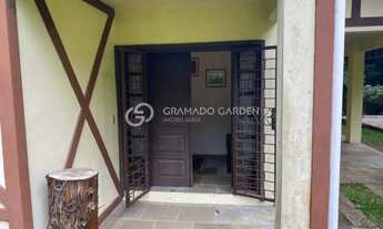 Imagem 2: CASA 3 DORMITÓRIOS À VENDA EM BAIRRO NOBRE