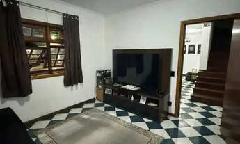 Imagem 6: Sobrado para aluguel possui 250 metros quadrados com 2 quartos