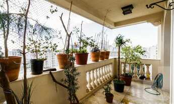 Imagem 4: Apartamento com 4 dormitórios sendo 1 suíte e 3 vagas, 317 m2, próximo ao Shopping Higieno