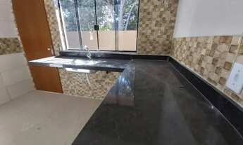 Imagem 3: JULIA)- LINDA CASA