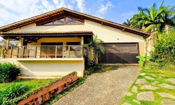 Imagem: Casa com 3 dormitórios, sendo 1 suíte