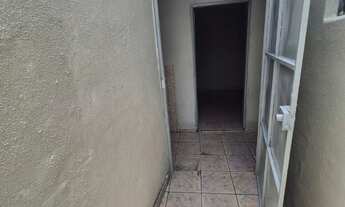 Imagem 6: Aluga se casa particular 2/4 de fundo no bairro Martins