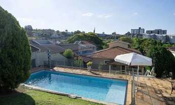 Imagem 2: Casa à Venda com 3 suítes no Condomínio Village Santa Helena