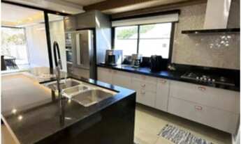 Imagem 7: Casa à venda em Jundiaí-SP: 3 quartos, 3 suítes, 2 banheiros, 5 vagas de garagem e 800m² d