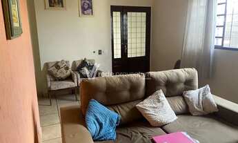 Imagem 2: Duas casas disponíveis para venda no Residencial Carvalho de Moura, em Campinas SP