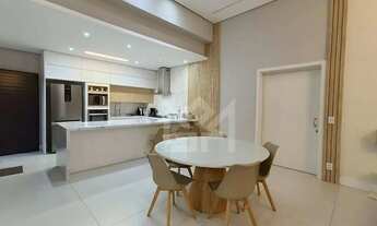 Imagem 4: Casa Alto Padrão no Condomínio Cyrela Landscape com Ampla Área e Estrutura Exclusiva