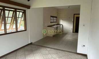 Imagem 6: Exclusivo - Casa com caseiro, amplo quintal e espaço de festa com churrasqueira para locaç