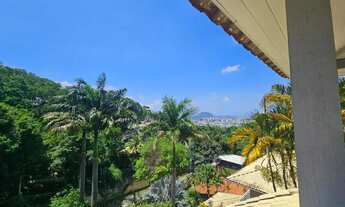 Imagem 2: Casa Condominio Franz Post com 5 Suites e muita área verde