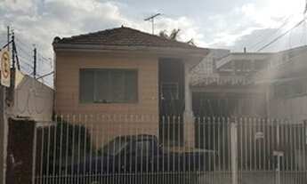 Imagem: Quarto com banheiro e quintal privativo