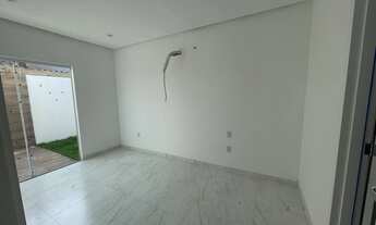Imagem 5: Vendo Linda Casa no Cond. Arbre com 3 quartos sendo 1 suíte, Aceita Financiamento