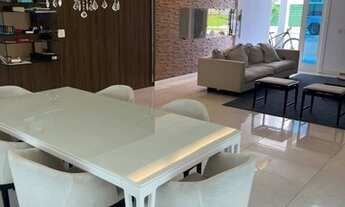 Imagem 7: Casa de condomínio sobrado para aluguel e venda com 372 metros quadrados com 5 quartos