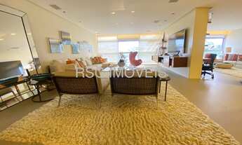 Imagem 5: Apartamento Reformado com Vista Mar a venda com 216m2 com 2 Suítes - 2 Vagas na Praia de I