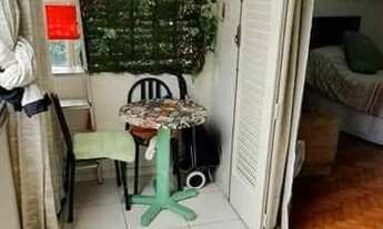 Imagem 2: Apartamento para venda tem 50 metros quadrados com 1 quarto em Catete - Rio de Janeiro - R