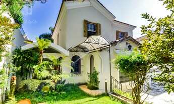 Imagem 4: Amplo Sobrado Reformado em Rua Nobre e Segura do Pacaembu