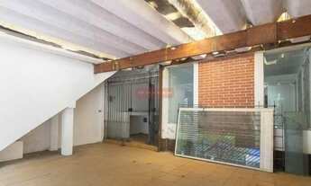 Imagem: Sobrado com 150m2, sendo 3 quartos, 3 wcs