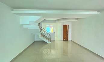 Imagem 2: CASA GEMINADA COM ENTRADA INDIVIDUAL DE 03 QUARTOS COM 01 SUITE, 02 VAGAS E AMPLO QUINTAL