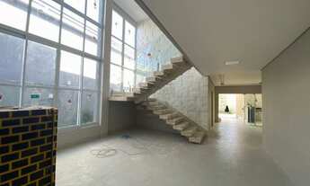 Imagem 4: Sobrado novinho à venda no Condomínio Florais dos Lagos