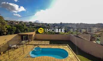 Imagem 5: CASA PADRÃO COM 5 QUARTOS, 2 SUÍTES E EXCELENTE ÁREA EXTERNA, À VENDA NO BAIRRO TREVO