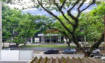 Imagem 2: Sobrado com 150m2, sendo 3 quartos, 3 wcs, 2 vagas, sala, coz. Excelente localização