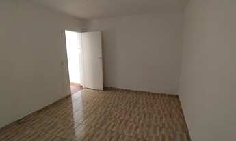 Imagem 3: Otima casa de fundos. Pronta para mudar. Fácil acesso