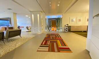 Imagem 2: Apartamento Reformado com Vista Mar a venda com 216m2 com 2 Suítes - 2 Vagas na Praia de I