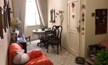 Imagem 1: Excelente localização! Silencioso! Sem comunidade. Prédio familiar, vg no condomínio, i