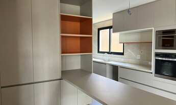 Imagem 4: Casa de condomínio sobrado para venda possui 468 metros quadrados com 4 quartos