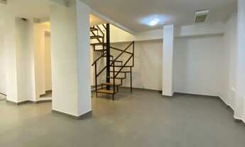 Imagem 4: Centro - Loja na Rua Dr. Nelson de Sá Earp - Em frente ao Bauhaus