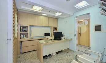 Imagem: Sala com 3 Dormitorio(s) localizado(a) no