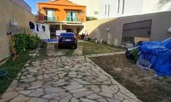 Imagem 2: Casa de condomínio térrea para venda tem 160 metros quadrados com 3 quartos