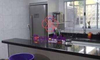 Imagem 2: JUNDIAÍ - Casa Padrão - JARDIM CELESTE