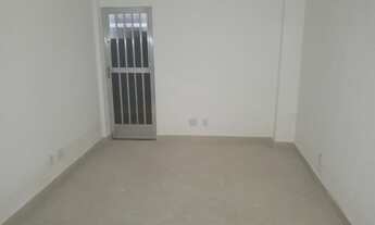 Imagem 2: Apartamento Reformado no Térreo com 01 Quarto - Rua em frente ao Madureira Shopping