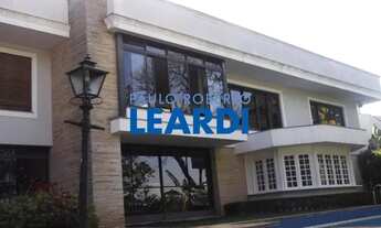 Imagem: CASA ASSOBRADADA - CIDADE JARDIM - SP