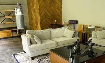 Imagem 6: Casa para venda possui 438 metros quadrados com 5 quartos em Pitas - Cotia - SP