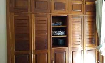 Imagem 2: Casa para aluguel e venda possui 560 metros quadrados com 4 quartos