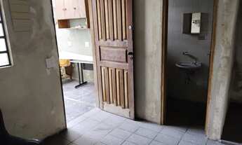 Imagem 6: Térrea (FUDOS), 1 Suíte, churrasqueira coberta, quintal, cozinha com armários, 1 vaga cobe