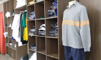 Imagem 4: ACEITO NEGOCIAÇÃO Vendo loja de uniformes, mais 20 anos, estoques. porteira fechada