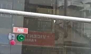 Imagem 2: Aluga se box Galpão / depósito com aluguel por R$900 /mês