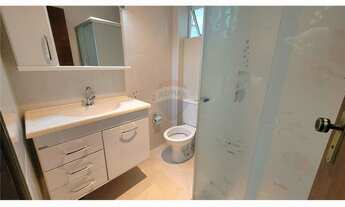 Imagem 3: Apartamento para venda possui 65 metros quadrados com 2 quartos