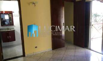 Imagem 3: Casa com três dormitórios sendo um suíte - Locação - Vila Germânia