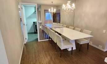 Imagem 3: Apartamento totalmente reformado, semi mobiliado com 2 suítes e 2 vagas em localização mar