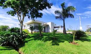 Imagem 5: Casa Mobiliada com 3 suítes e Vista para o Lago no Ninho Verde I