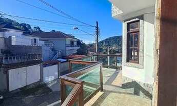 Imagem 3: Casa espaçosa de 3 quartos em bairro familiar e tranquilo