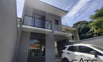 Imagem 2: Agatê Imóveis vende excelente casa duplex próximo ao Túnel Cafubá Charitas por R 780 mil r