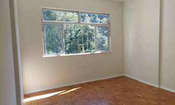 Imagem: Apto Centro, frente, amplo, sol, Rua 16