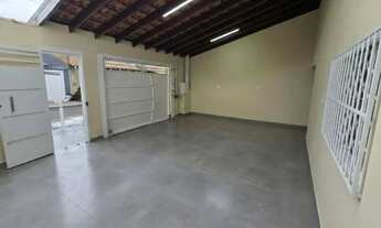 Imagem 2: Casa 3 Quartos no Bandeirantes com Suíte- 01