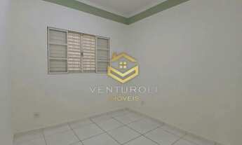 Imagem 6: Residência Elegante com 3 Dormitórios, Suíte e Edícula com Churrasqueira